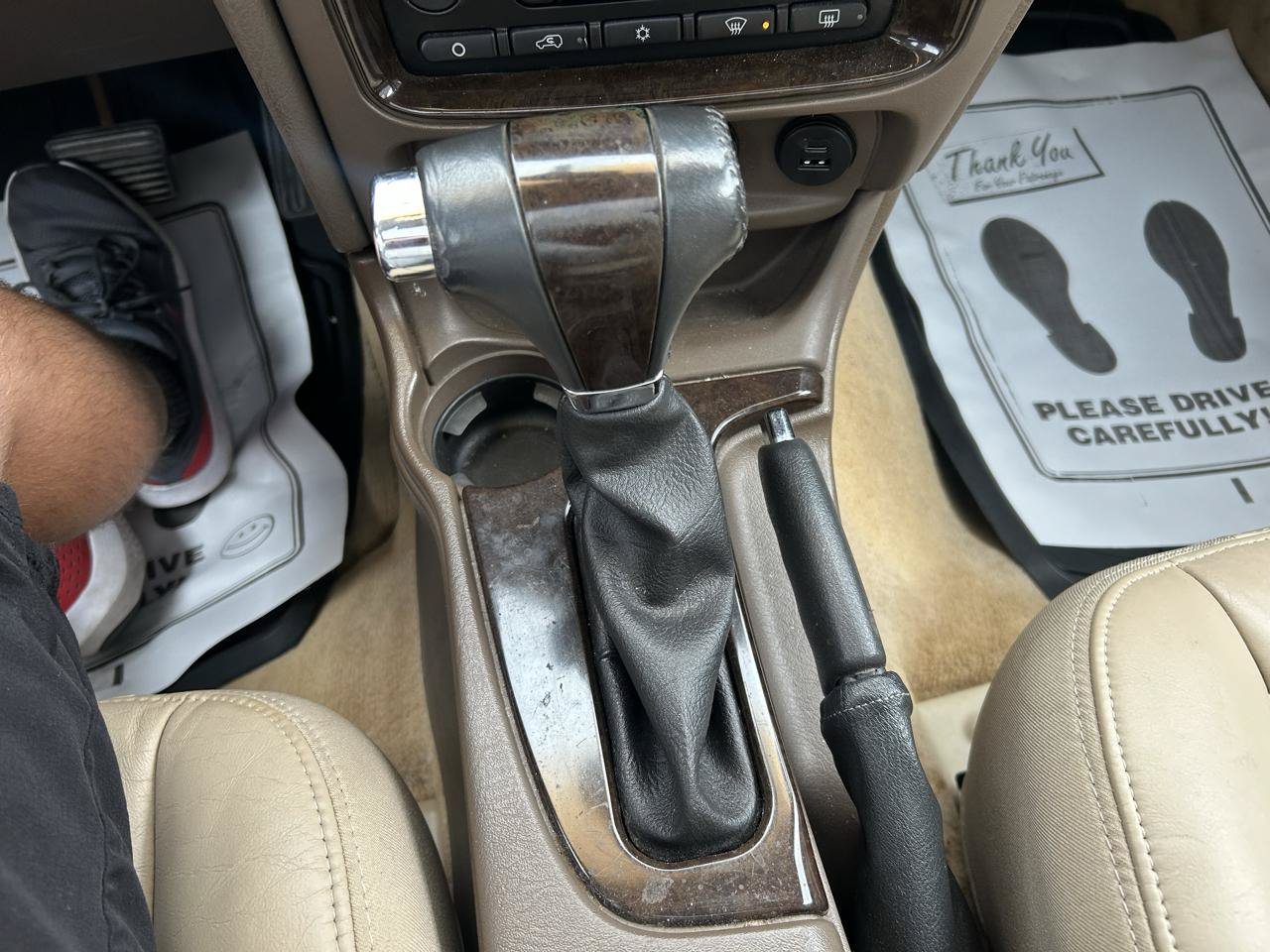 Used 2005 Buick Rainier CXL AWD/4WD image 24