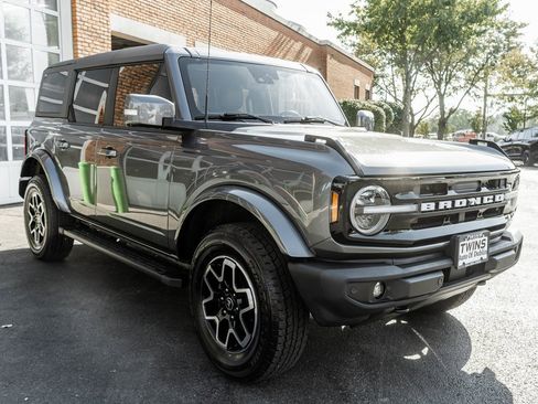 Used 2022 Ford Bronco Outer Banks image 5
