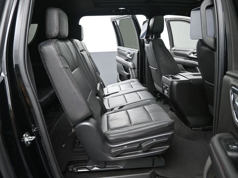 Used 2021 Chevrolet Suburban RST w/ Rear Media and Nav Package image 17