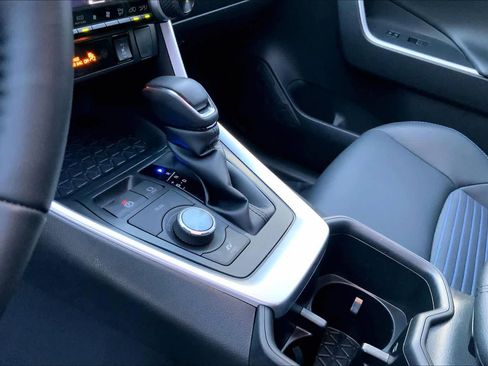 Used 2025 Toyota RAV4 XSE w/ Weather Package image 17