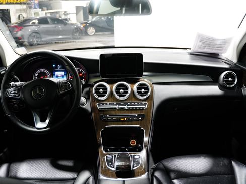 Used 2016 Mercedes-Benz GLC 300 4MATIC image 18