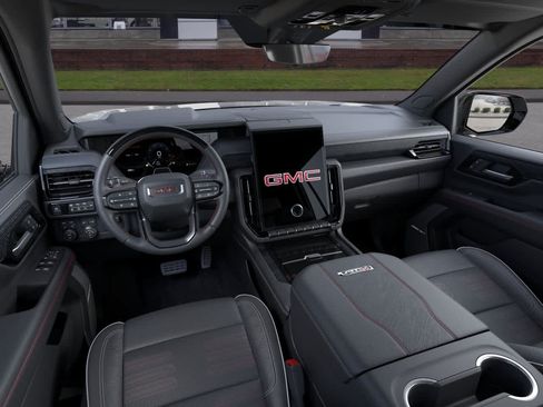 New 2026 GMC Yukon AT4 Ultimate w/ LPO, Floor Liner Package AWD/4WD image 15