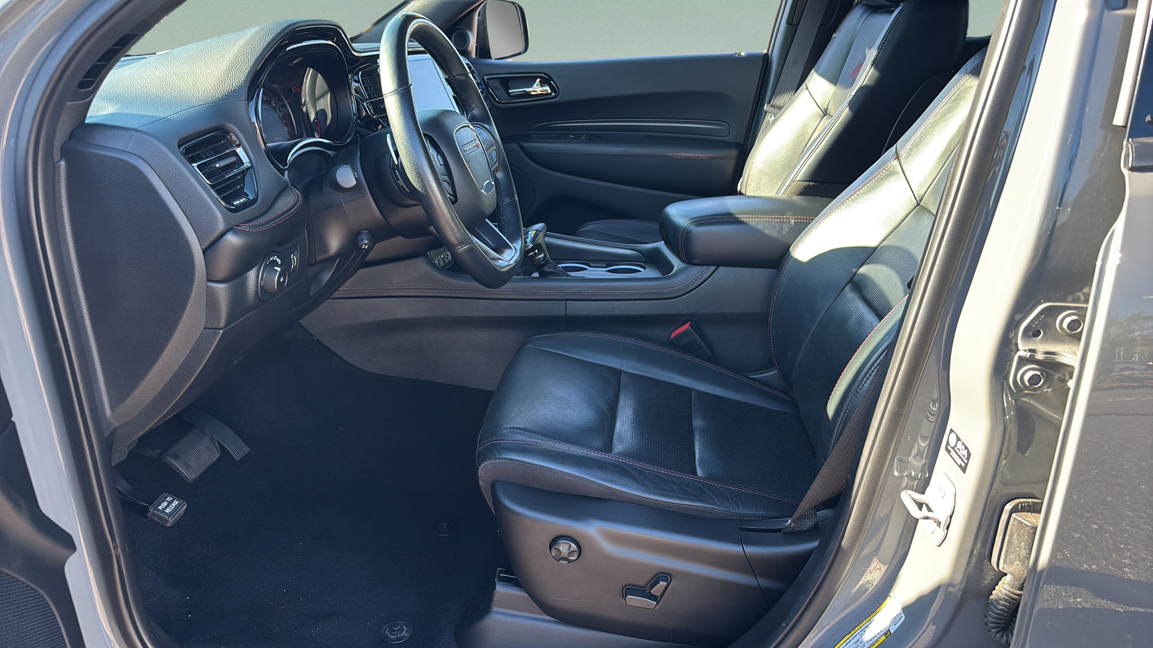 Used 2022 Dodge Durango R/T w/ Blacktop Package AWD/4WD image 10