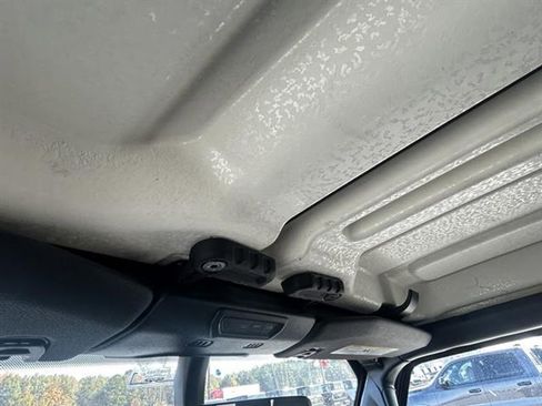 Used 2023 Jeep Gladiator Mojave w/ Cold Weather Group image 20