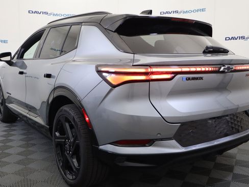 New 2026 Chevrolet Equinox EV RS image 9