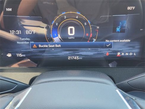 Used 2025 Chevrolet Traverse LT image 16