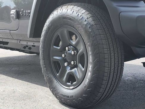 Used 2026 Jeep Wrangler Sport image 12