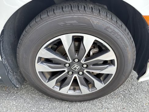 Used 2022 Honda Odyssey EX-L image 6