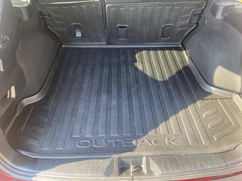 Used 2015 Subaru Outback 2.5i Premium AWD/4WD image 9
