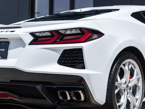 Used 2021 Chevrolet Corvette Stingray Preferred Cpe w/ 2LT RWD image 14