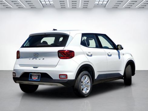 New 2026 Hyundai Venue SE FWD image 4