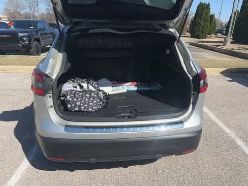 Used 2022 Nissan Rogue Sport SL image 10