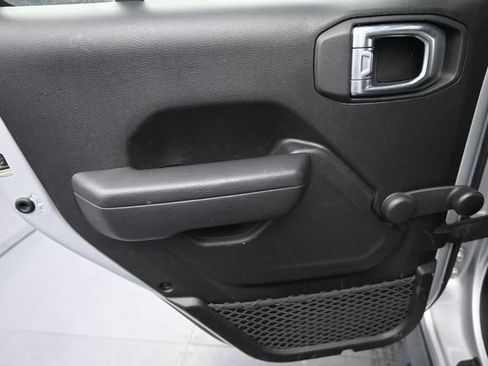 Used 2023 Jeep Wrangler Unlimited Sport AWD/4WD image 16