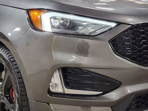 Used 2019 Ford Edge ST image 14