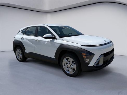 New 2027 Hyundai Kona SE FWD image 7