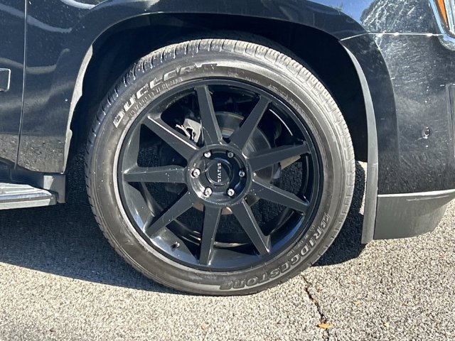 Used 2019 Cadillac Escalade Luxury w/ Escalade Sport Edition AWD/4WD image 9