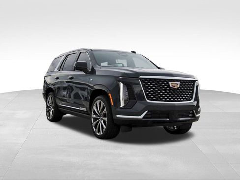 New 2026 Cadillac Escalade Luxury AWD/4WD image 1