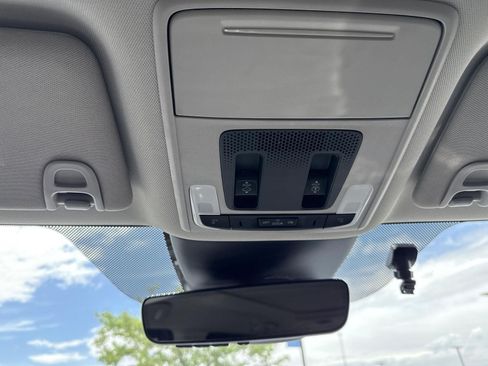 Certified 2025 Honda Pilot Elite image 39