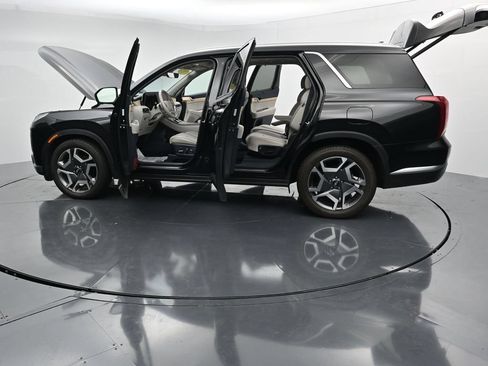 Used 2024 Hyundai Palisade Limited FWD image 45