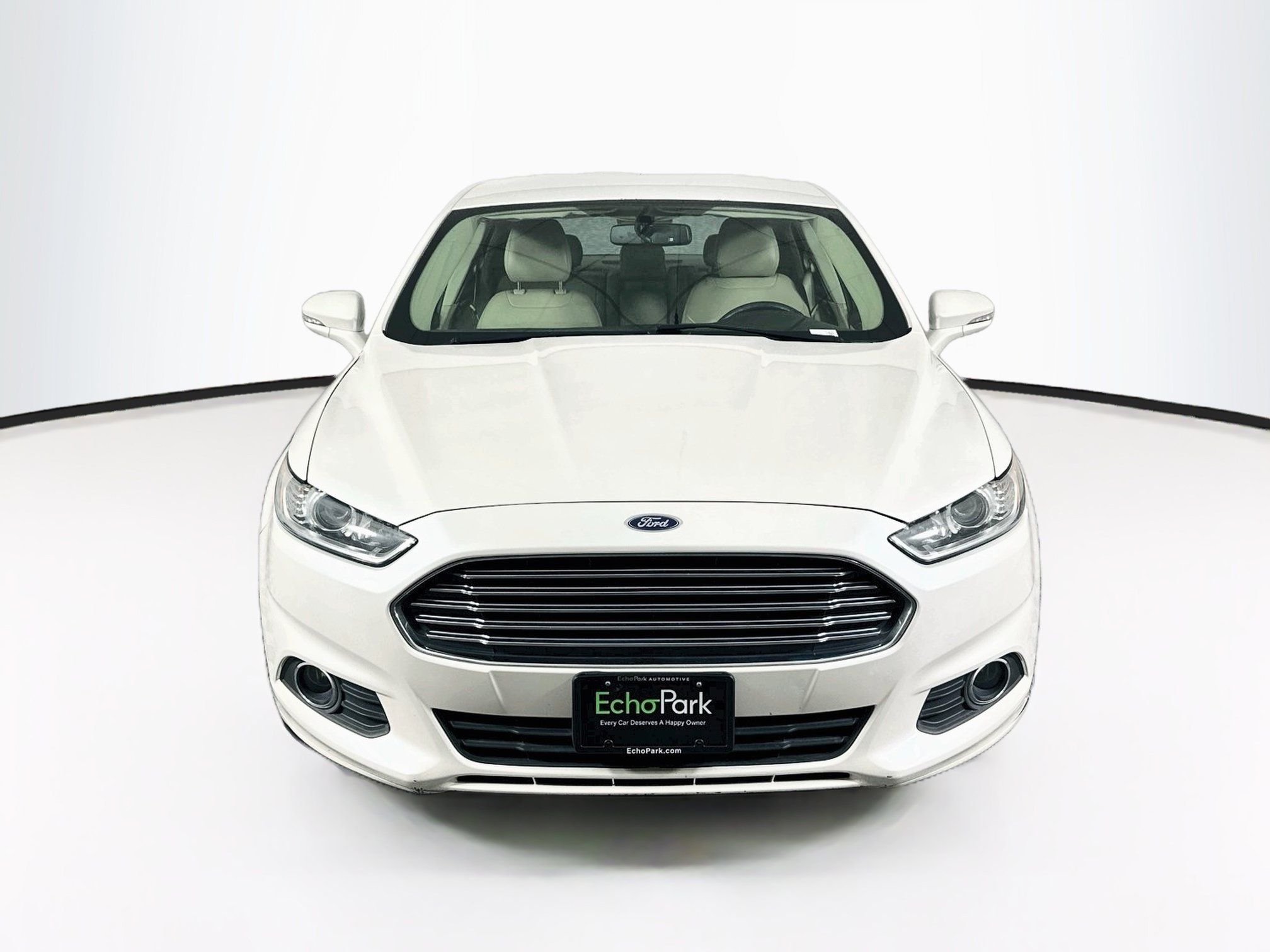 Used 2014 Ford Fusion SE w/ Equipment Group 502A FWD image 2