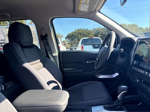 New 2026 Nissan Frontier SV image 11
