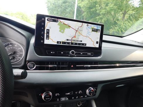 Used 2025 Mitsubishi Outlander SE AWD/4WD image 10