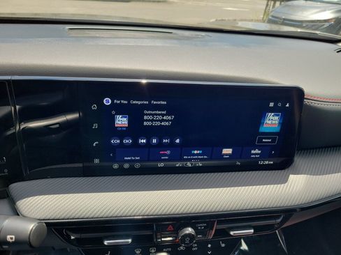 New 2026 Nissan Kicks SR w/ Cold Weather Package AWD/4WD image 28