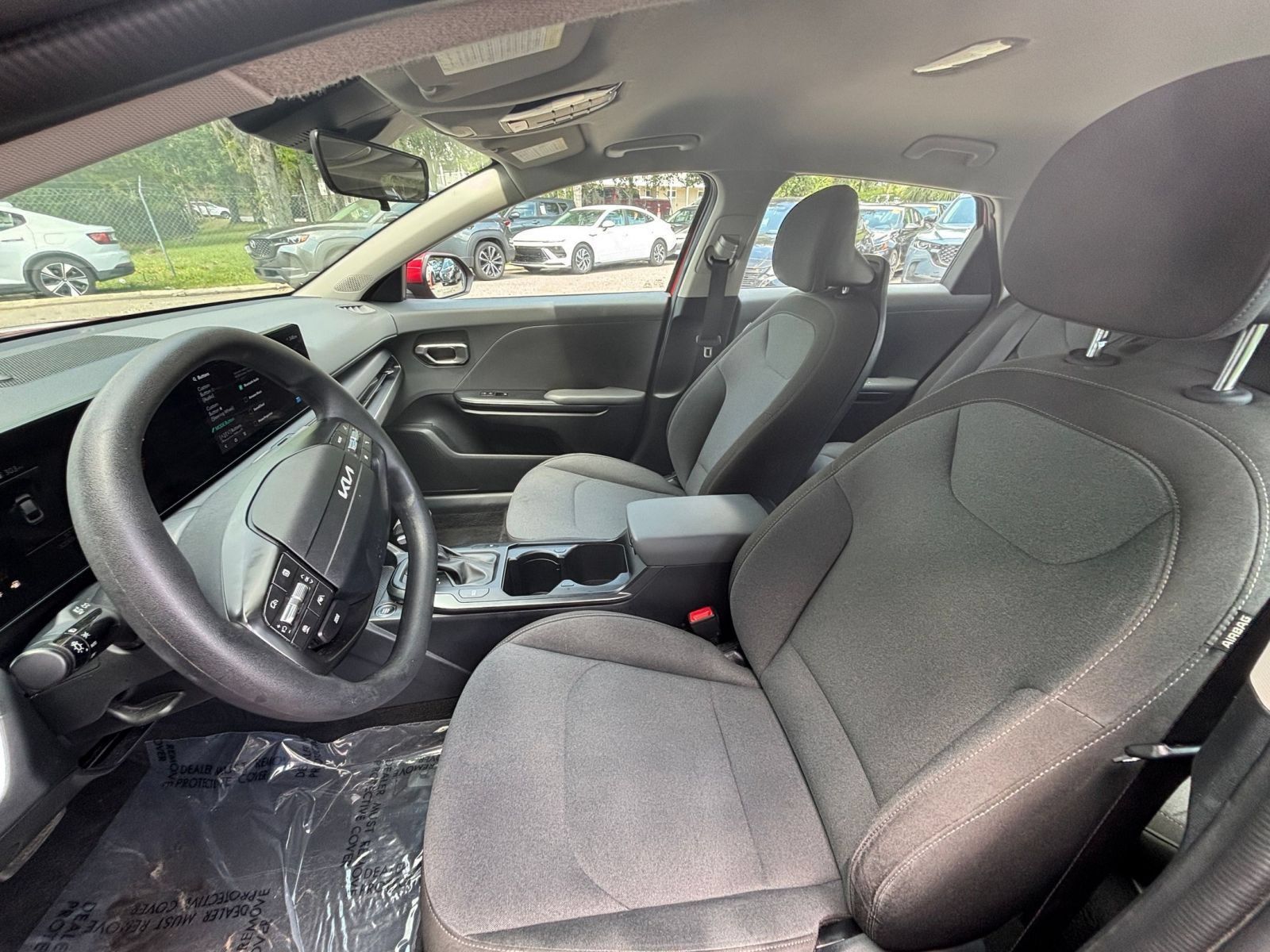 Used 2025 Kia K4 FWD image 25