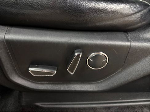 Used 2016 Ford F150 Lariat w/ Equipment Group 502A Luxury image 42