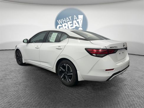 Used 2024 Nissan Sentra SV image 6