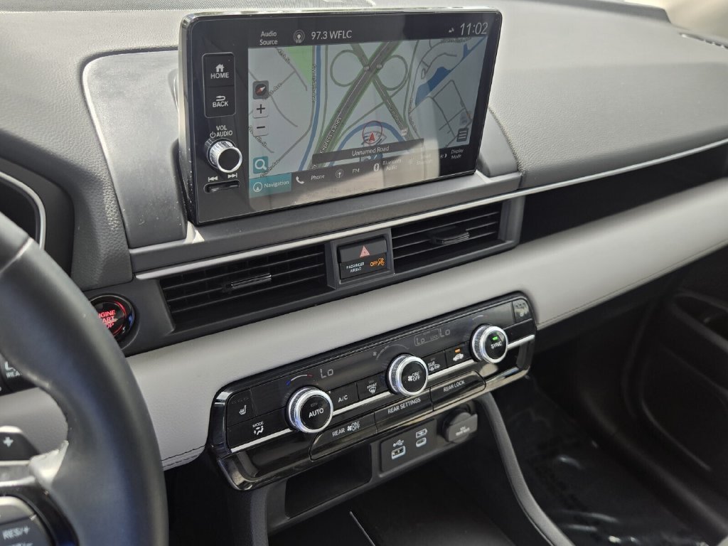 Certified 2025 Honda Pilot Touring image 22