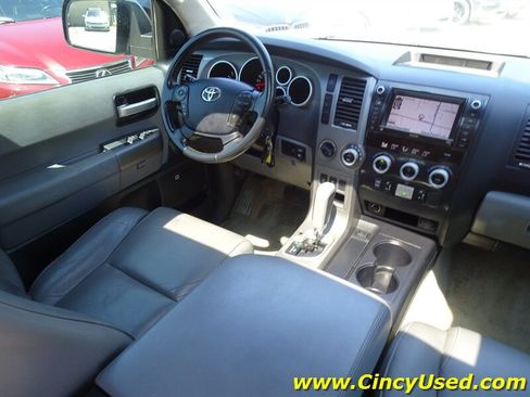 Used 2011 Toyota Sequoia Limited AWD/4WD image 17