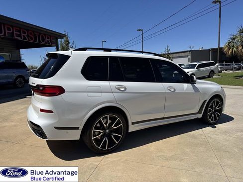 Used 2022 BMW X7 xDrive40i w/ M Sport Package image 11