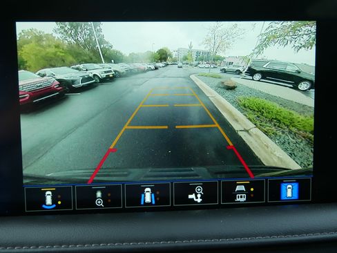 Used 2022 Chevrolet Tahoe LT w/ LT Signature Plus Package image 29