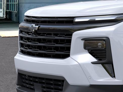 New 2026 Chevrolet Traverse LT w/ Enhanced Driving Package FWD image 13