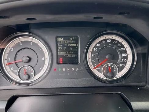 Used 2017 RAM 1500 Express AWD/4WD image 13
