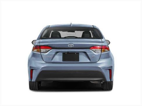 Used 2025 Toyota Corolla LE FWD image 5