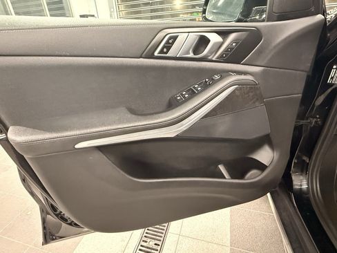 Used 2022 BMW X5 xDrive40i w/ Climate Comfort Package image 44