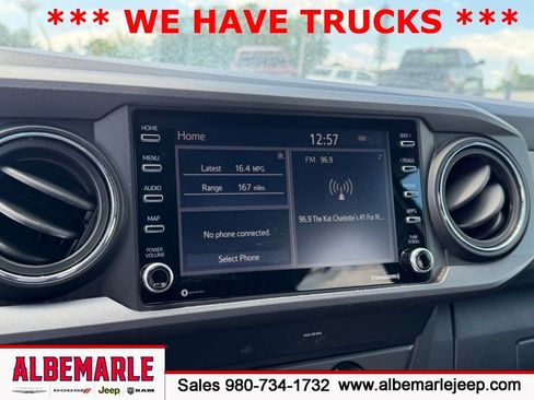 Used 2020 Toyota Tacoma TRD Sport AWD/4WD image 21
