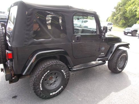 Used 2005 Jeep Wrangler X w/ Rocky Mountain Edition Group AWD/4WD image 13
