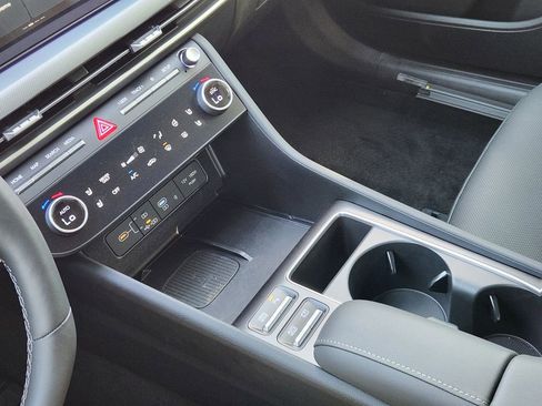 New 2025 Hyundai Sonata Limited FWD image 14