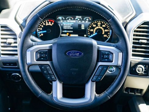 Used 2015 Ford F150 Lariat w/ Equipment Group 501A Mid image 17