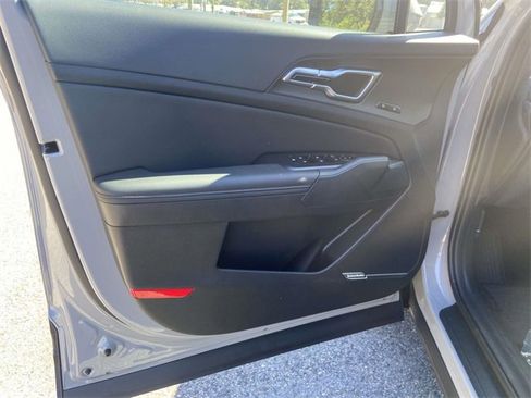 New 2026 Kia Sportage SX image 12