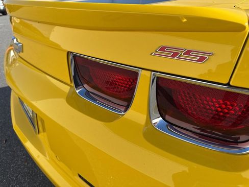 Used 2010 Chevrolet Camaro SS w/ RS Package image 30