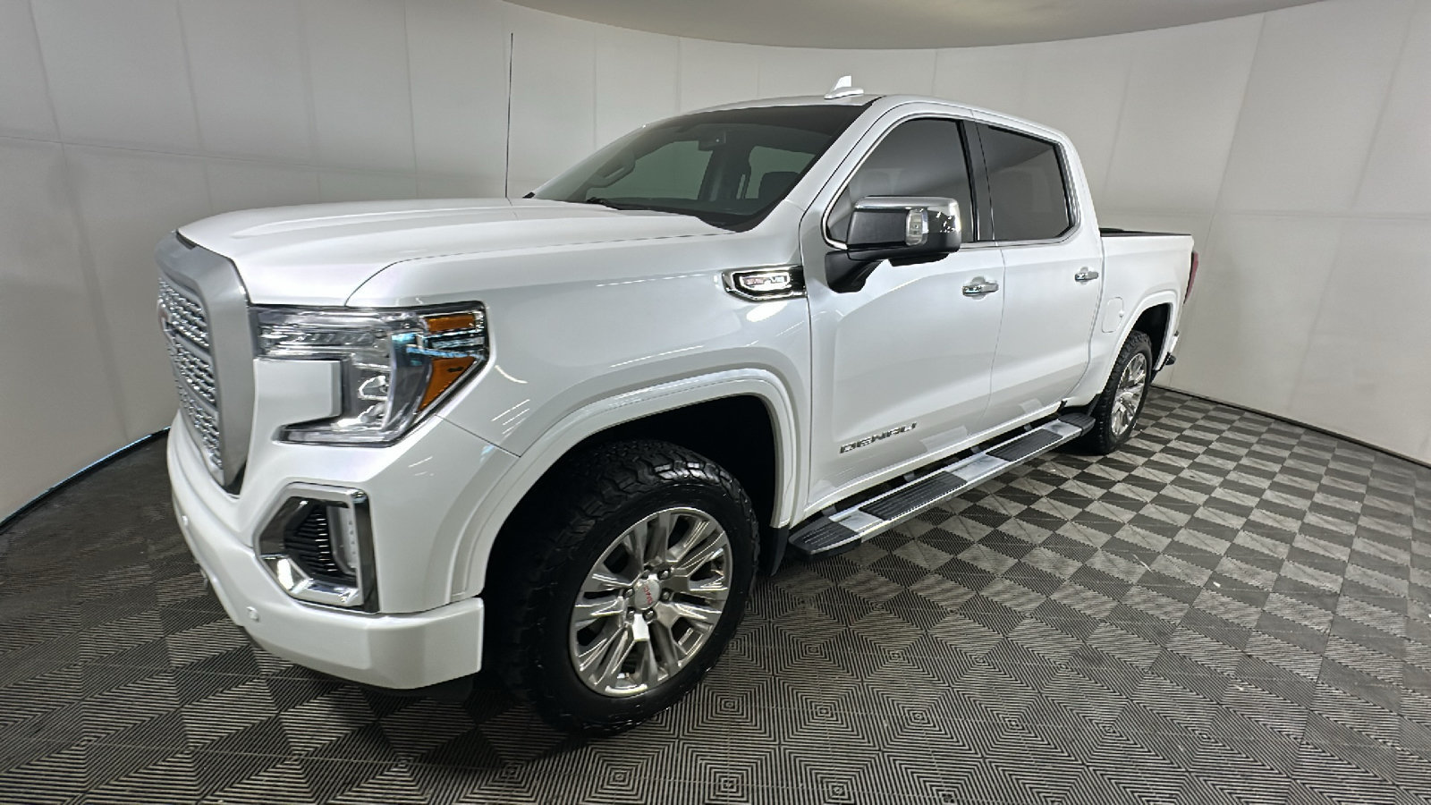 Used 2021 GMC Sierra 1500 Denali AWD/4WD image 8