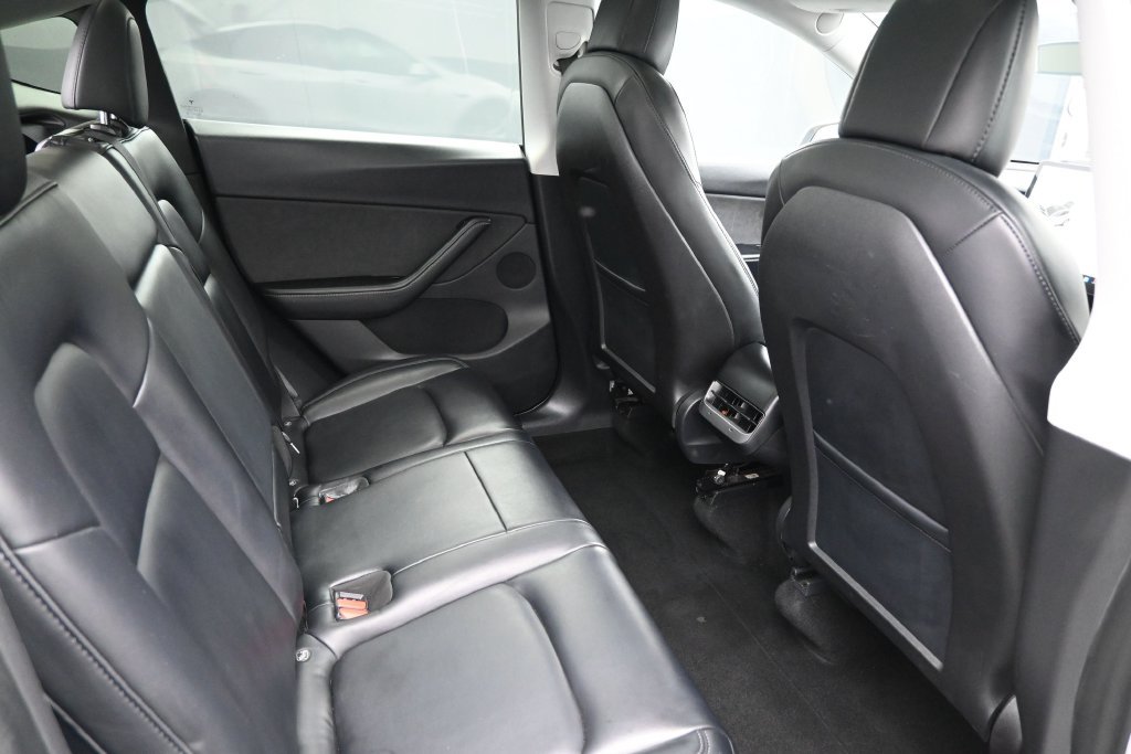 Used 2020 Tesla Model Y Long Range AWD/4WD image 27