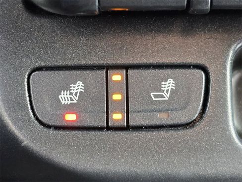 Used 2019 Chevrolet Colorado Z71 image 25