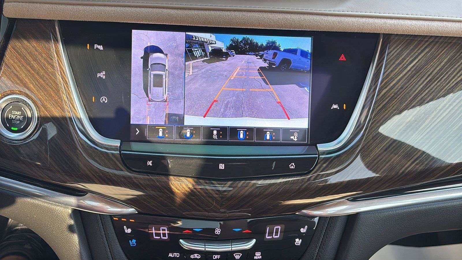 Certified 2020 Cadillac XT6 Sport w/ Platinum Package AWD/4WD image 36