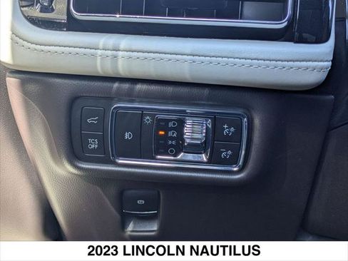 Certified 2023 Lincoln Nautilus Black Label w/ Class II Trailer Tow Package AWD/4WD image 20