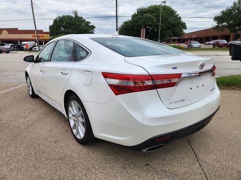 Used 2015 Toyota Avalon Limited FWD image 3